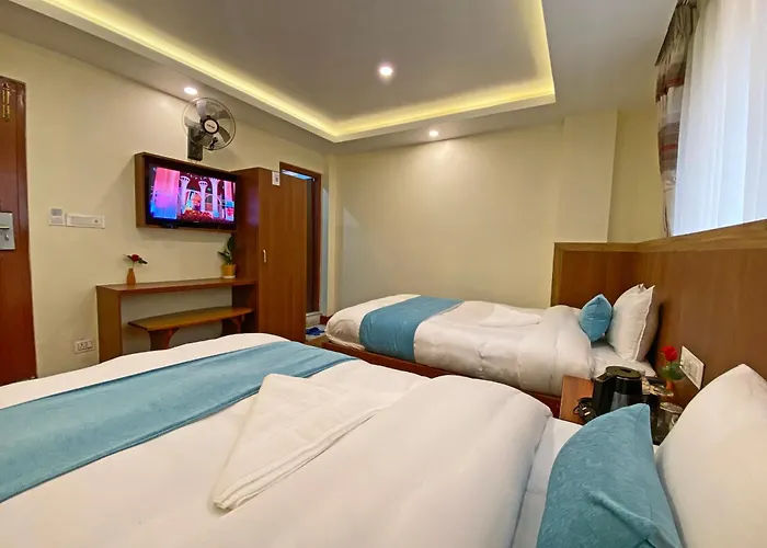 Hotel Himalayan Bts 2*